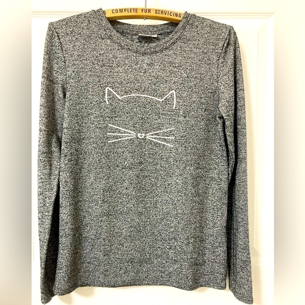 TWIK CAT LONG SLEEVE HEATHER GREY T-SHIRT - Size XS